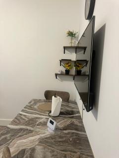 Amazing House in Leyton - 5