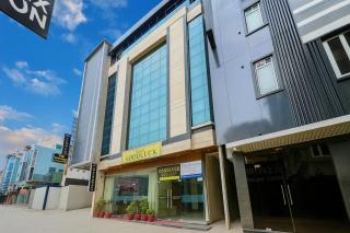 Hotel Good Luck by JMD Group - 9