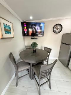 Modern City Apartment - 3