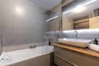 Red Touch - Balcon vue et confort en famille - 8