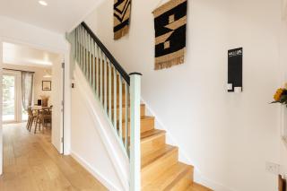 Cosy 2BR Home with Garden and Balcony near Greenwich - 1