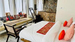 Nirvana Haveli by the Lake - 6