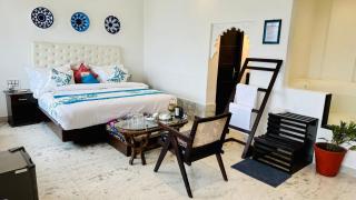 Nirvana Haveli by the Lake - 5