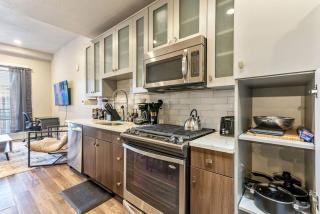 1min Delta - Pool & Hot tub - King Bed - Gym - Parking -  - 6