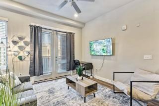 1min Delta - Pool & Hot tub - King Bed - Gym - Parking - 2