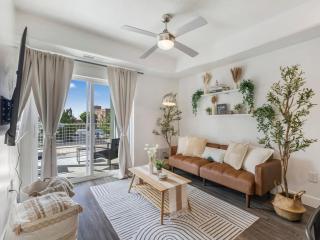 Downtown Oasis - Gym & Courtyard Fire Pit - 8