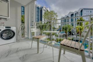 Modern 1 & 2 Bedroom Apartments Naiyang Phuket by Mango Family - 4