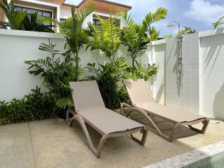 Villa Serana - New Private Pool Villa in Goldena Residence, Kamala - 1