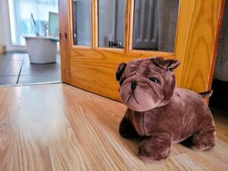 Bond House - Spacious Family Home, Quiet Area - 4