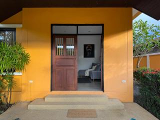 The Orange Villa Near Beach - Strand Kamala - 5