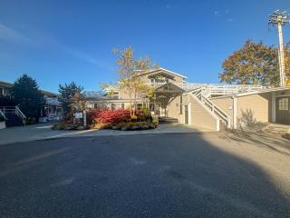 Boothbay Harbor Oceanside Inn - 5