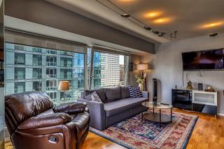 Newmark Tower Seattle Suite - 7
