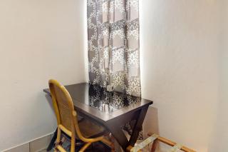 Sunset King Suite at Hummingbird Home Suites Gold Standard Certified - 1