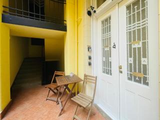 Cozy Central Studio AC- Purple Room - 2