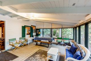 Garden Island's Cedar - 0