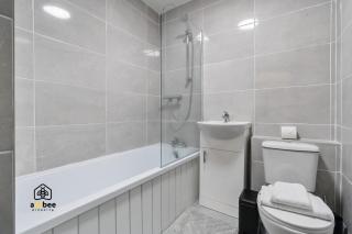 2 Bed Home near Etihad & Manchester City Centre on a quiet street with Free Parking - 5