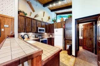 Chateau Sans Nom 11 - 2