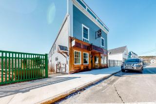 The Colonels Suites Unit 2 - 0