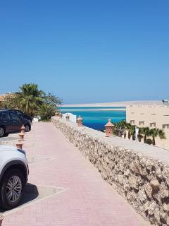 Amazing pool view condo - 4