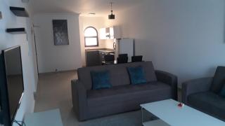 Amazing pool view condo - 2