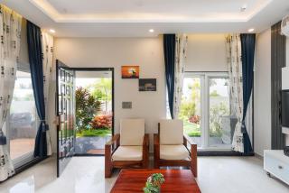 The Serenity Haven by StayJadePrivate PoolLawn - 1