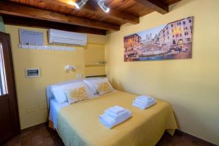 Little house Airport - 2