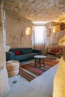 Potamia Cave Suites - 2