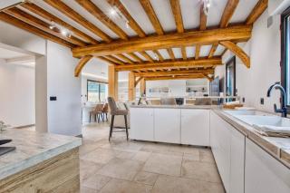 Luxurious 7-Bedroom Villa 10 Minutes from Deauville - 9