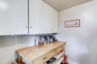 Walkable Queen Anne Cottage Less Than half Mi to Kerry Park - 2