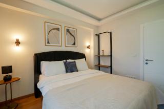 3-Bedroom 2-Bathroom Duplex Apartment with Elevator - 0