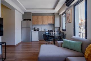 3-Bedroom 2-Bathroom Duplex Apartment with Elevator - 6