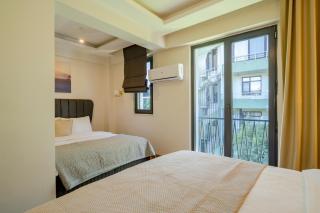 3-Bedroom 2-Bathroom Duplex Apartment with Elevator - 5