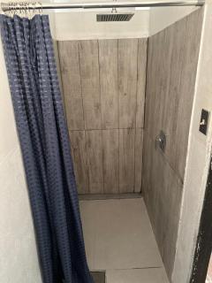 King Bed Private Apartment - 4