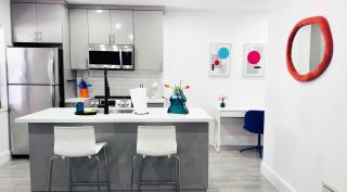 After Hours - Wilton Drive and Jacuzzi - 9