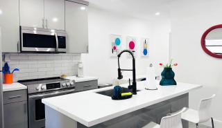 After Hours - Wilton Drive and Jacuzzi - 3