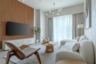 Nasma Luxury stays- Luxury-highfloor-iconic location - 0
