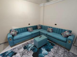 شقه مفروشه جميله جدا بموقع متميز - 9