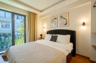 3-Bedroom 2-Bathroom Duplex Apartment with Elevator - 0