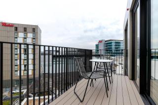 Blueground Stratford pool nr Queen Elizabeth Park LON-691 - 7