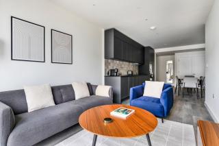 Blueground Stratford pool nr Queen Elizabeth Park LON-689 - 8