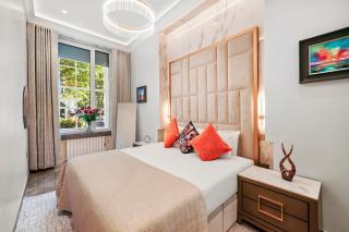 Baker Street Suite - 3