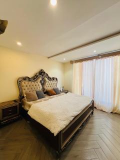 Peaceful Getaway Smart Lock, Netflix High-Speed Wi-Fi - 0