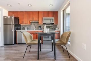 Blueground Ballston pool nr Arlington Cemetery WDC-1061 - 4