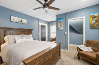 The Porch on Main - 2