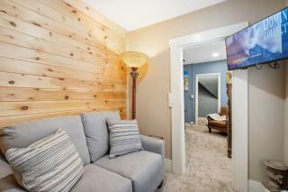 The Porch on Main - 1