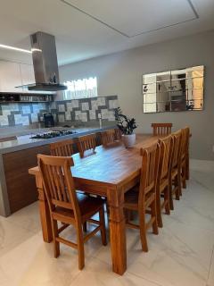 Casa em condomínio com área Gourmet, piscina e garagem - 9