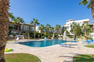 Apartment Fotini - Modern 2BR Stay with Pool & Balcony near the Beach - 2