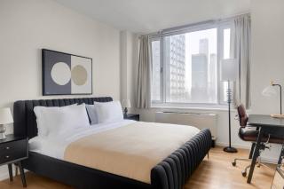 Blueground Hells Kitchen fitness center nr Hudson River Park NYC-1990 - 3