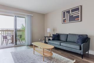 Blueground Foster City pool nr Bay Trail SFO-2052 - 0