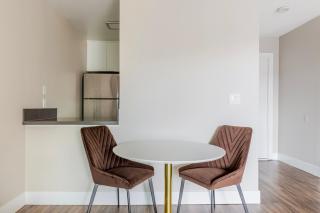 Blueground Foster City pool nr Bay Trail SFO-2052 - 4